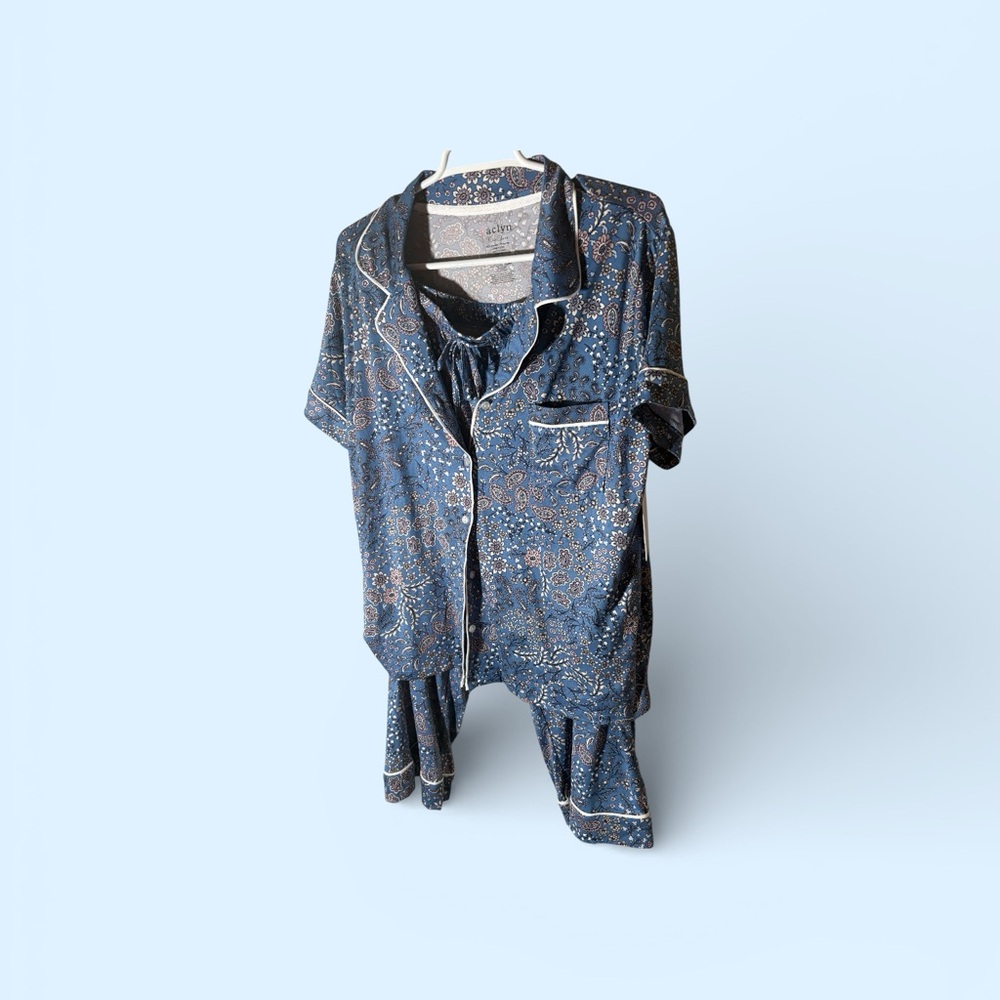 Pjamas  Paisley Blue Two-Piece  Set